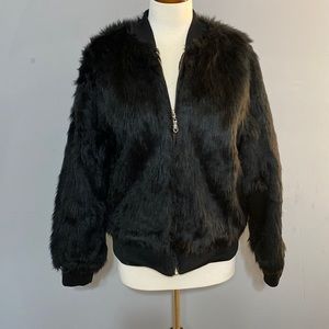 Black Faux Fur Jacket Lined Zip closure Juniors XL